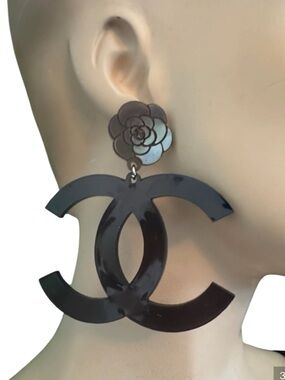 Streetwear CC Fashion Smoke Dangle Earrings